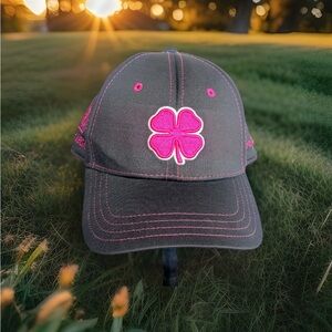 Black Clover Live Lucky TPC Las Vegas Golf Hat Black Pink Four Leaf Clover Cap